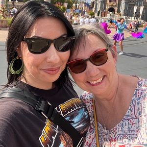 Meet your Posher, Laura